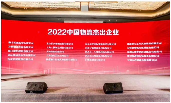 三个黑人玩一个女4P文